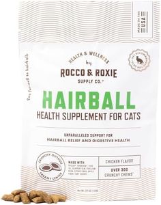 Rocco & Roxie Hairball Treatment for Cats, Cat Hairball Remedy, Crunchy Treats for Cats with a Creamy Center, Furball Control, Chicken Flavored Hair Ball Relief for Cat, Made in USA, Over 300 Chews