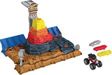 Hot Wheels Monster Trucks Playset & Toy Truck, Arena Smashers Bone Shaker Ultimate Crush Yard, Exclusive 1:64 Scale Bone Shaker & 3 Crushable Cars