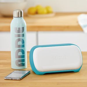 Cricut Joy Gift Bundle – Compact Cutting Machine with Accessories