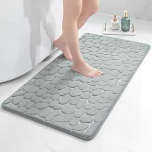 chakme Tapis de bain en mousse à mémoire de forme - Tapis de bain absorbant - Tapis de bain - Tapis de douche décoratif - Tapis antidérapant pour salle de bain et salon - 60 x 120 cm - Gris clair
