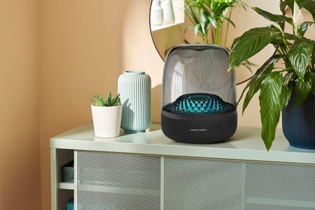 Harman Kardon Aura Portable Bluetooth Speaker, 360° Audio, Black