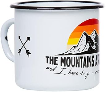 MUGSY Taza esmaltada blanca de Montains Are Calling para aficionados al aire libre y senderismo con diseño de montaña, irrompible, 330 ml