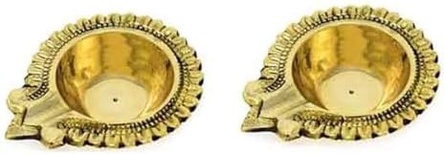 Brass Diya Diyas Diya Lamp for Puja [ Pack 2Pc ] Diwali Diyas Indian Pooja Kuber Diya for Diwali Decoration - Handmade Oil Lamp with Golden Engraved Vilakku for Puja Pooja Hashcart®