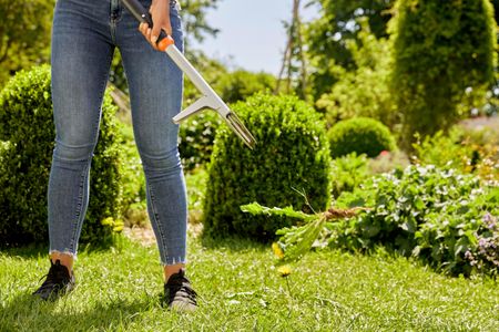 Gardena Weed Puller – Ergonomic Garden Tool for Easy Weed Removal