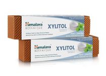Himalaya Botanique Whitening Antiplaque Toothpaste with Xylitol, Fluoride- Free, for Gentle Whitening, 4 oz, 2 Pack
