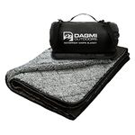 Dagmi Outdoors Sherpa Waterproof Outdoor Blanket. Large Sherpa Stadium & Camping Blankets for Cold Weather. Perfect for Picnic, Concerts, Grass, Car, Boat. Windproof, Extra Warm, Machine Washable.