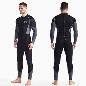Traje de N