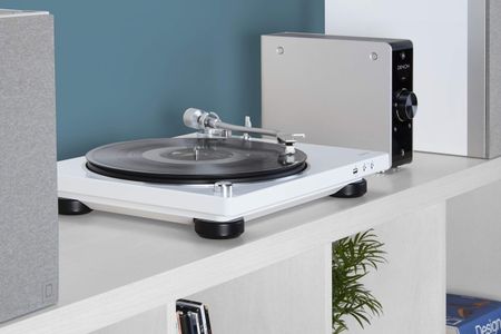 Denon USB Vinyl Record Player – 3-Speed Turntable, Phono EQ, White
