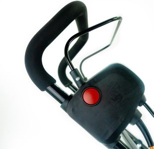 Hyundai 2000W Artificial Grass Sweeper – Electric Lawn Brush