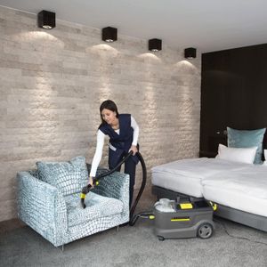 Kärcher Puzzi 10/1 Professional Upholstery Spray Extraction Vacuum, Anthracite