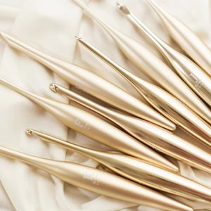 Furls Gold Crochet Hook 5mm – Ergonomic Metal Knitting Tool
