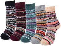 BENUAN Winter Socks for Women and Girls - Warm Soft Fuzzy Thick Crew Socks for Casual Home Sleeping