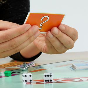 Hasbro Monopoly Classic Board Game – Family Game Night Essential