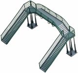 Hornby R076 OO Gauge Footbridge - Model Railway Accessories, Miniature Diorama Scenery for Hornby Train Sets - Lifelike Train Footbridge Model - Scale 1:76