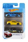 Hot Wheels 3 Car Pack, Multipack of 3 Hot Wheels Vehicles, Instant Starter Set, Collection of 1:64 Scale Toy Sports Cars, Rolling Wheels, Gift for Kids 3 Years & Up, K5904