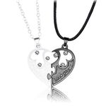 CERSLIMO Couple Matching Necklace for Boyfriend Girlfriend Best Friend, 2 PCS Couple Necklaces | Love You Heart Shaped Pendant Necklaces Splicing Romantic Gift Him and Her Gifts, Silver & Black