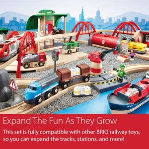 BRIO World Deluxe Wooden Train Set – 87-Piece Railway Toy