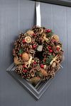 Marco Paul Christmas Pine Wreath Garland Ornaments - Classical Autumn Decor with Pine Cones, Orange, Berries and Cinnamon Christmas Decorations - 30cm Xmas Hanging Garland Indoor, Outdoor Decoration…