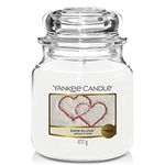 Yankee Candle Scented Candle Snow In Love Medium Jar Candle Burn Time: Up to 75 Hours