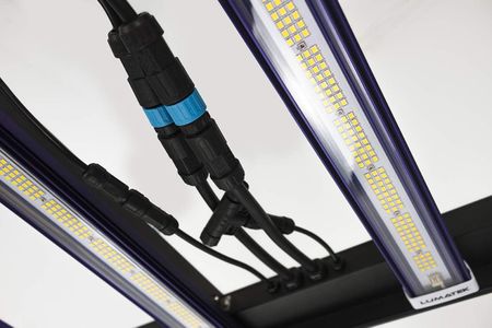 Lumatek Zeus Pro 600W LED Grow Light – 2.9μmol/J High Efficiency