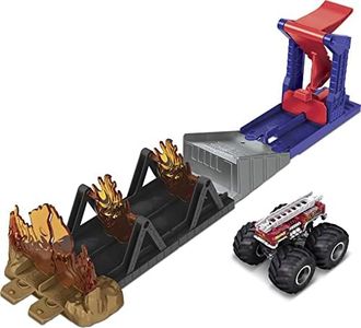 Hot Wheels Monster Trucks Toy Playset with 1:64 Scale Die-Cast 5-Alarm Fire Truck, Fire Through Challenge, Launch Vehicle Over Spinning Flames