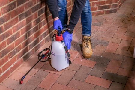 Raincheck Universal Water Seal, 5L – Breathable, Colourless for Brick, Wood & Stone