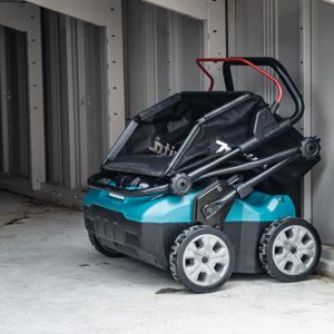 Makita 40V XGT Brushless Scarifier – Cordless Lawn Aerator