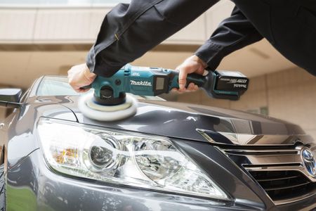 Makita 18V Brushless Polisher – Cordless Power Tool
