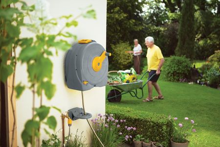 Hozelock Wall Mounted Fast Reel with 40m Hose – Garden Hose Storage