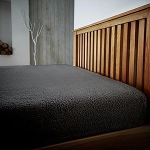 GC GAVENO CAVAILIA Plain Fitted Bed Sheets Double - Soft Fulffy Warm Fitted Sheet - 25cm Deep Fleece Bed Sheet With Elastic Corners - Easy Care Bedding Fitted Sheet (137x193 cm) - Charcoal