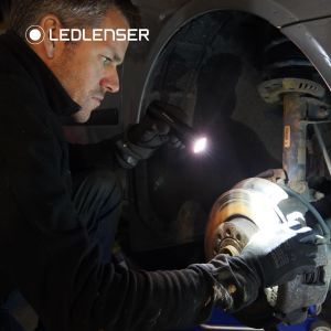 Ledlenser P7 SE LED Torch – 500 Lumens High Power Flashlight