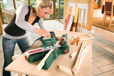 Bosch PST 700 E Jigsaw – Compact Electric Saw for Wood & Metal