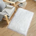 TENNOLA Faux Fur Rug 2x3 Feet Fluffy Shaggy Area Rug Ultra Soft Sheepskin Fur Rug White Fuzzy Rug Machine Washable Shag Rug Nursery Decor Furry Rugs for Bedroom Kids Room Living Room