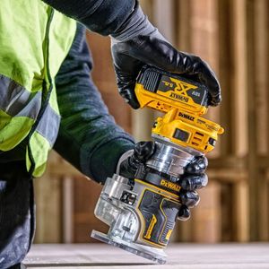 DeWalt 18V XR Cordless Router – Compact Handheld Power Tool