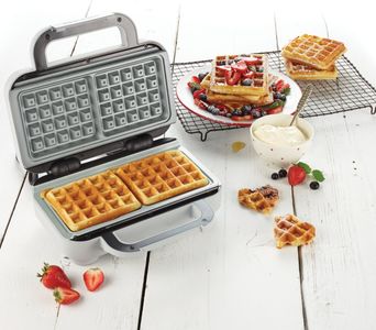Breville DuraCeramic Waffle Maker – Non-Stick, Easy Clean