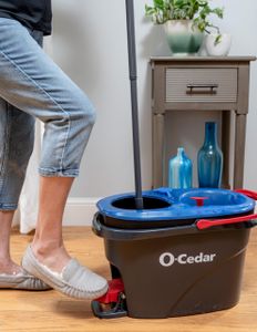 O-Cedar EasyWring Spin Mop – Grey Microfibre Floor Cleaning System