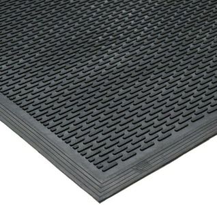 Rubber-Cal "Dura-Scraper Linear" Commercial Rubber Entrance Door Mat - 3/8 in x 3 ft x 5 ft - Black