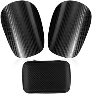 Parastinchi Calcio Piccoli, 11x8cm Mini Parastinchi in Fibra di Carbonio Avanzata con Scatola di Immagazzinaggio Squisita e Comoda Parastinchi da Calcio per età Uomini Donne e Bambini(Nero)