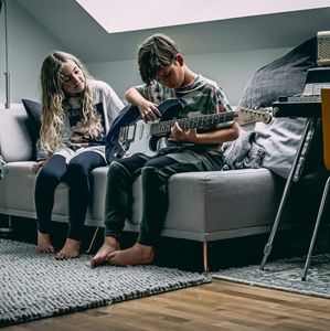 Yamaha Pacifica Electric Guitar – Solid Body, Versatile Tone