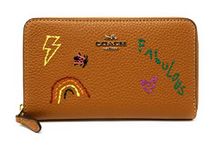 COACH Women's Medium ID Zip Wallet (Pebble Leather, Diary Embroidery - Penny), Brown/Multicolor, Zippered Wallet