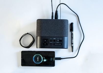 Groov-e Roma DAB/FM Clock Radio – USB Charging, LED Display, 40 Presets, Black