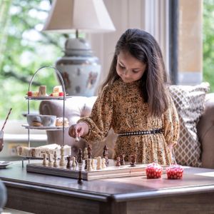 Jaques Large Wooden Chess Set – Classic Board Game