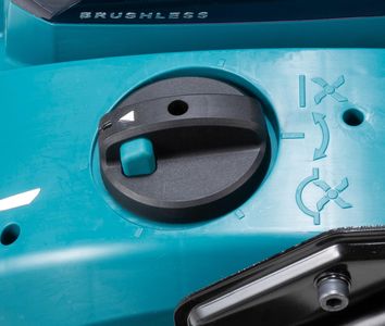 Makita 40V XGT Brushless Scarifier – Cordless Lawn Aerator