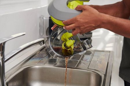 RYOBI 18V Cordless Detail Cleaner – Portable Handheld Cleaning Tool
