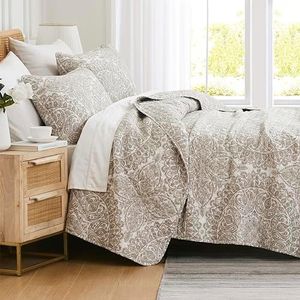 Southshore Fine Living, Inc. Ashanti Collection Oversized Quilt Queen Bedding Set Lightweight, Soft Coverlet Bedspread 3-Piece with Two Matching Shams (98 in Wide x 98 in Long), Bone, Full/Queen