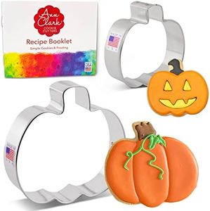 Ann Clark Cookie Cutters Juego de 2 cortadores de galletas otoño/Halloween con libro de recetas - 7,8 y 10 cm - Acero fabricado en EE. UU.