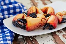 Florida Stone Crab Claws | Fresh Crab | Fresh Seafood | (Jumbo, 2 LB) | All Fresh Seafood | The Rolls Royce of Claws - 2 to 3 pieces per pound