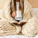 SAMIAH LUXE Beige White Chunky Knit Blanket Throw 50x60; Knitted Throw Blankets for Boho Decor,Large Knit Blanket Chunky Yarn;Thick Knitted Blanket Chunky;Thick Cable Knit Throw for Couch/King/Queen