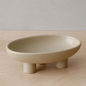 WENSHUO Three-Legs Ceramic Fruit Bowl for Kitchen Counter, Decorative Bowl for Table Décor, 10-inch Oval Large Bowls for Breads (Coconut Café)