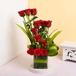 FlowerAura Fresh Live Flower Bouquet of 12 Long Red Roses In Glass Vase For Birthday Gift, Anniversary Gift, Wedding Gift, Congratulations Gift & Gift For Special Occasions (Same Day Delivery)